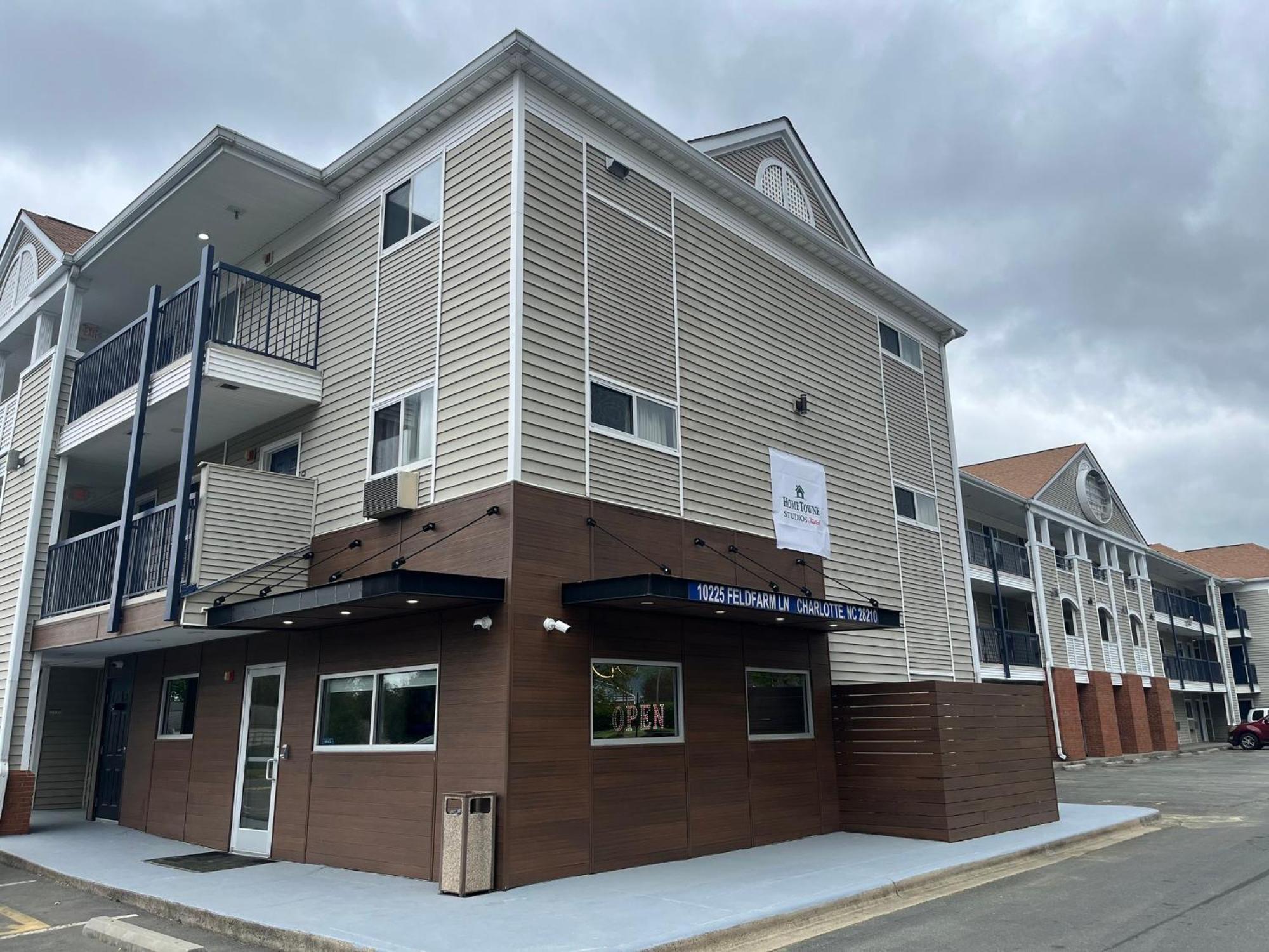 Hometowne & By Red Roof - Ballantyne Charlotte